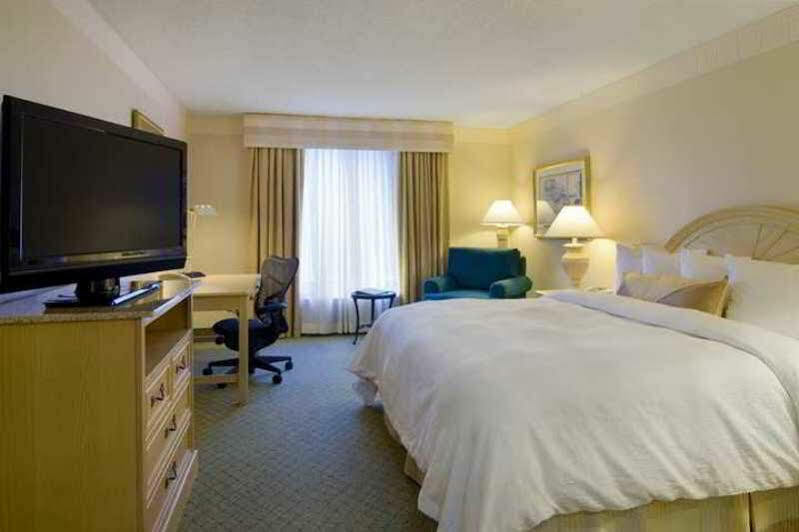 Hilton Garden Inn Atlanta North/Johns Creek Exterior photo